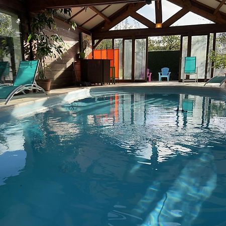 Maison Avec Piscine Et Sauna A Vire Bagian luar foto