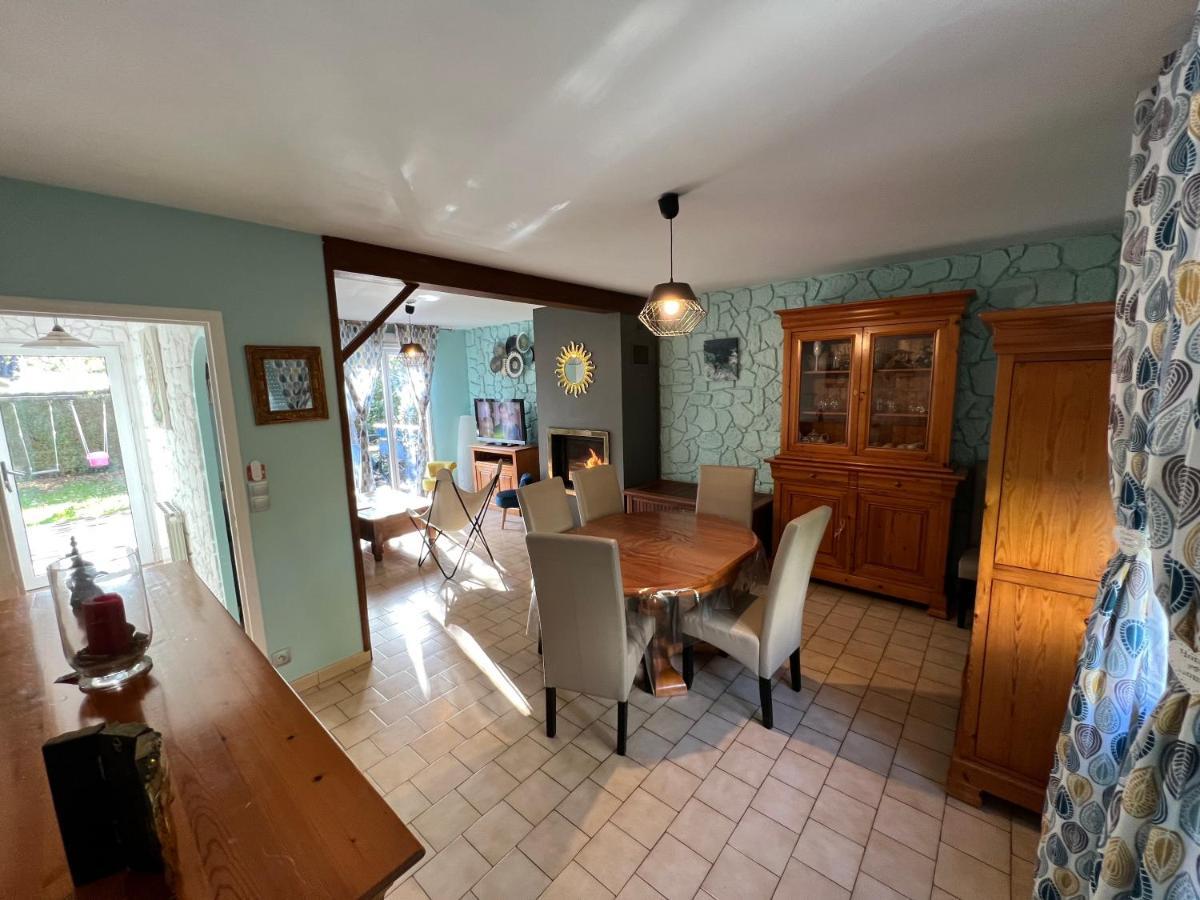 Maison Avec Piscine Et Sauna A Vire Bagian luar foto