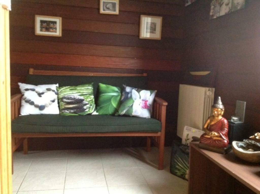 Maison Avec Piscine Et Sauna A Vire Bagian luar foto
