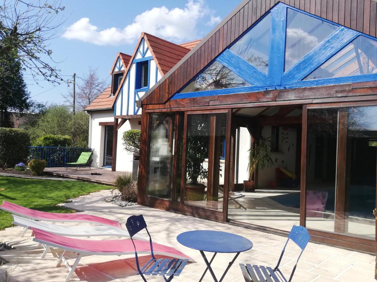 Maison Avec Piscine Et Sauna A Vire Bagian luar foto